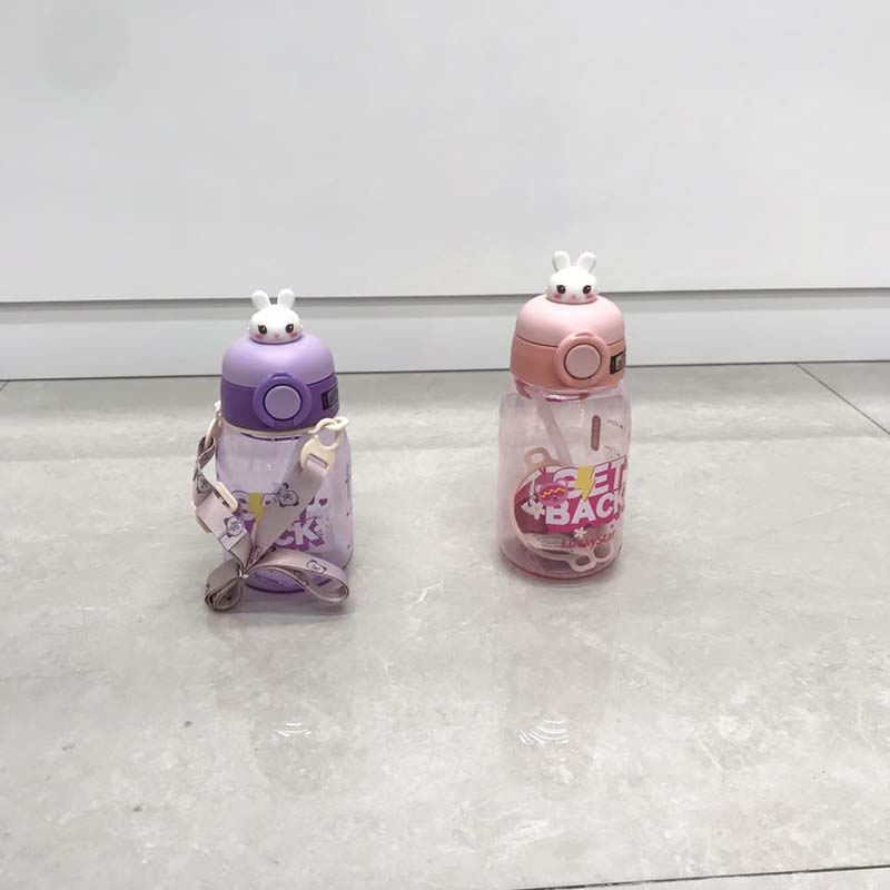 萌兔小熊立体头吸管杯 儿童斜挎便携水杯 防漏耐摔高颜值tritan杯 多色可选详情4