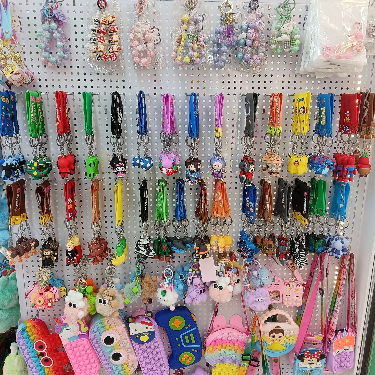 Doll keychain pendant detail image 3