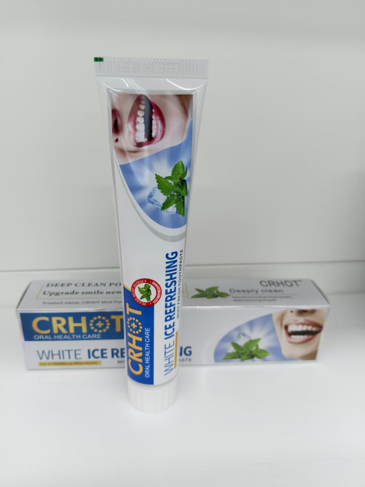 maxi limpio CRHOT100g Toothpaste Deep Cleansing Aloe Refreshing Mint Toothpaste Application Scenario