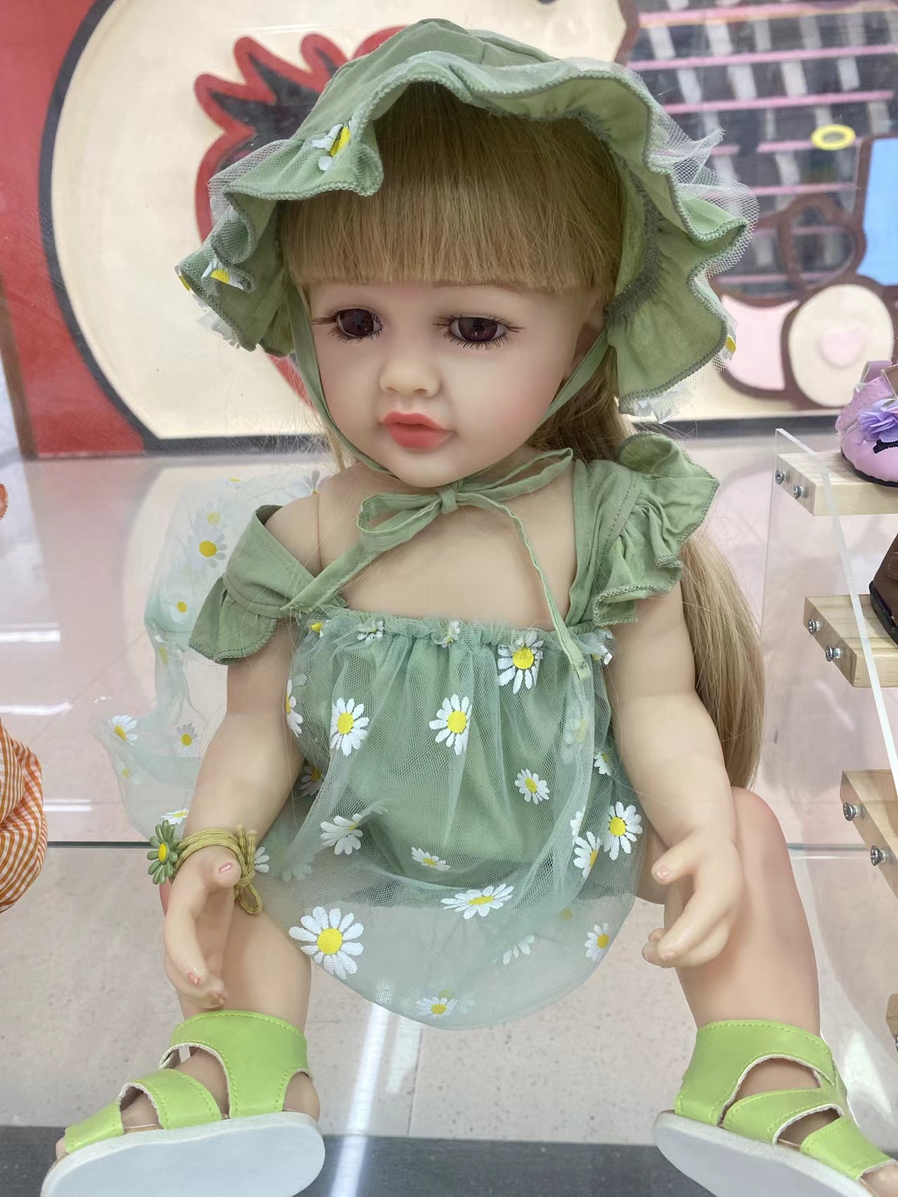 潮流玩具萌娃服饰细节图