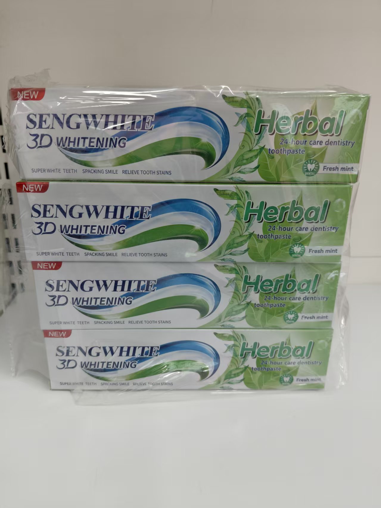 牙膏/跨境电商牙膏/活性炭薄荷牙膏/云南白药牙膏/颈肩膏药产品图
