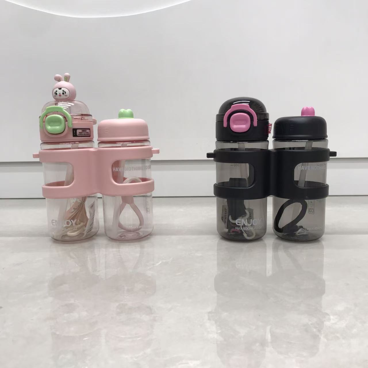 双杯连体便携水杯 户外运动健身分仓杯 食品级透明塑料杯 双盖独立饮水杯详情3