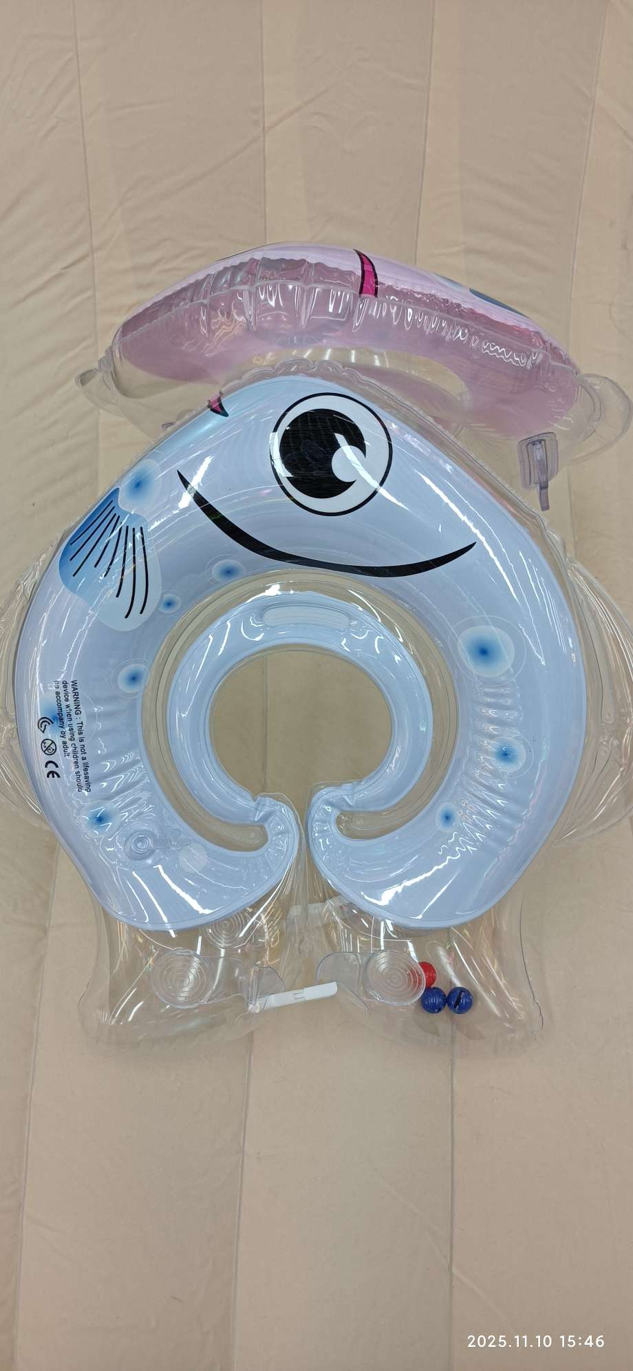 婴儿游泳洗澡充气脖圈0岁新生宝宝6个月以上儿童颈圈游泳玩具鱼形