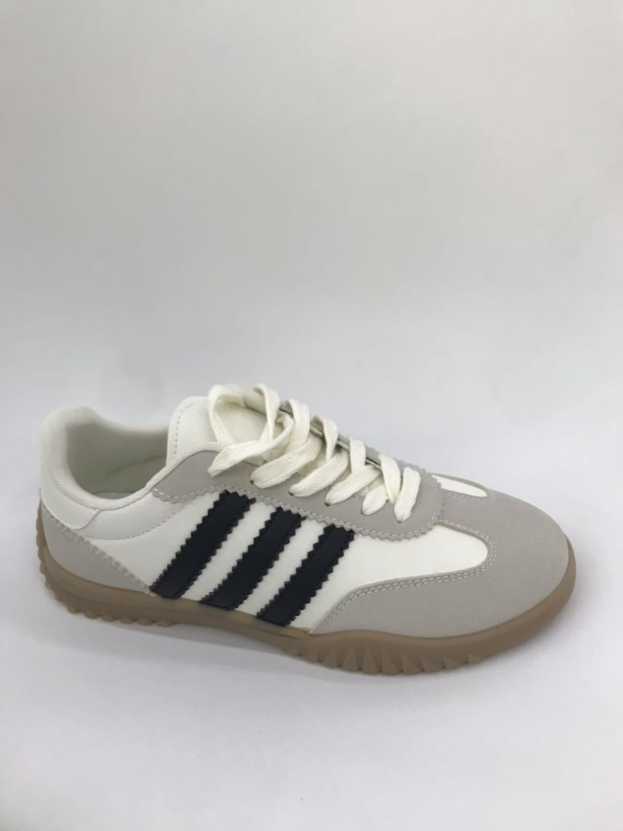 Women's shoes, women's shoes, sports shoes, breathable, comfortable and trendy style, low-top sneakers, breathable, comfortable and trendy style full figure