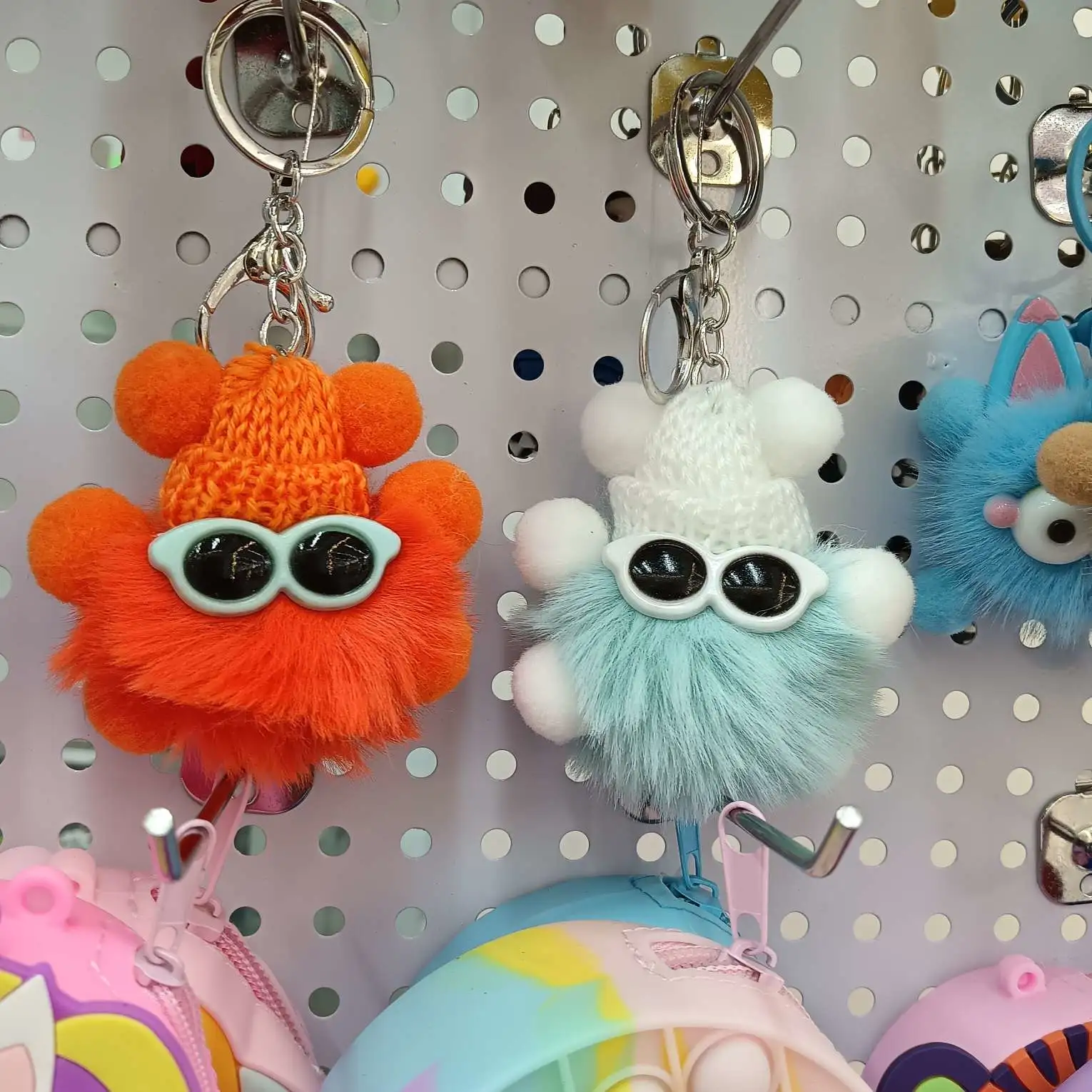 Doll keychain pendant detail image 5