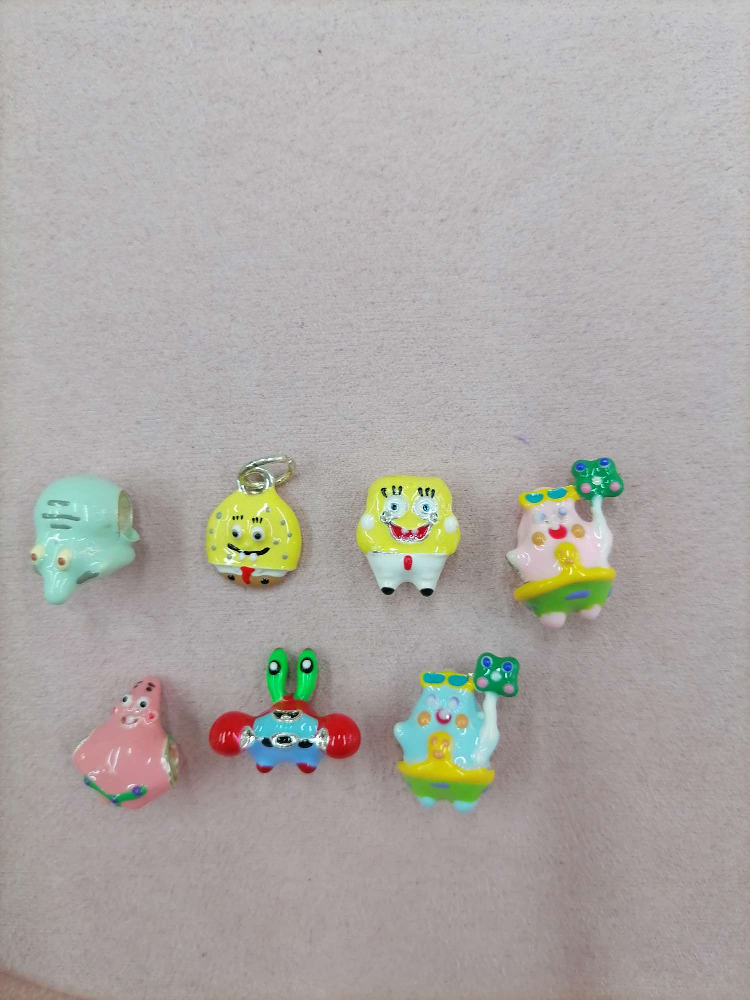 可爱卡通海绵宝宝手绘饰品配件材料新款卡通串珠DIY手工手链项链珠子吊坠 