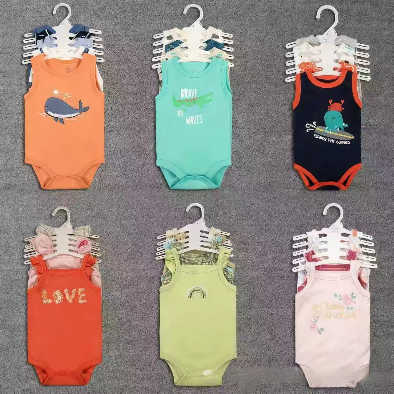 Wholesale of children's clothing for foreign trade, including baby sleeveless jumpsuits, vests, triangular hatches, and breathable clothes for both boys and girls
