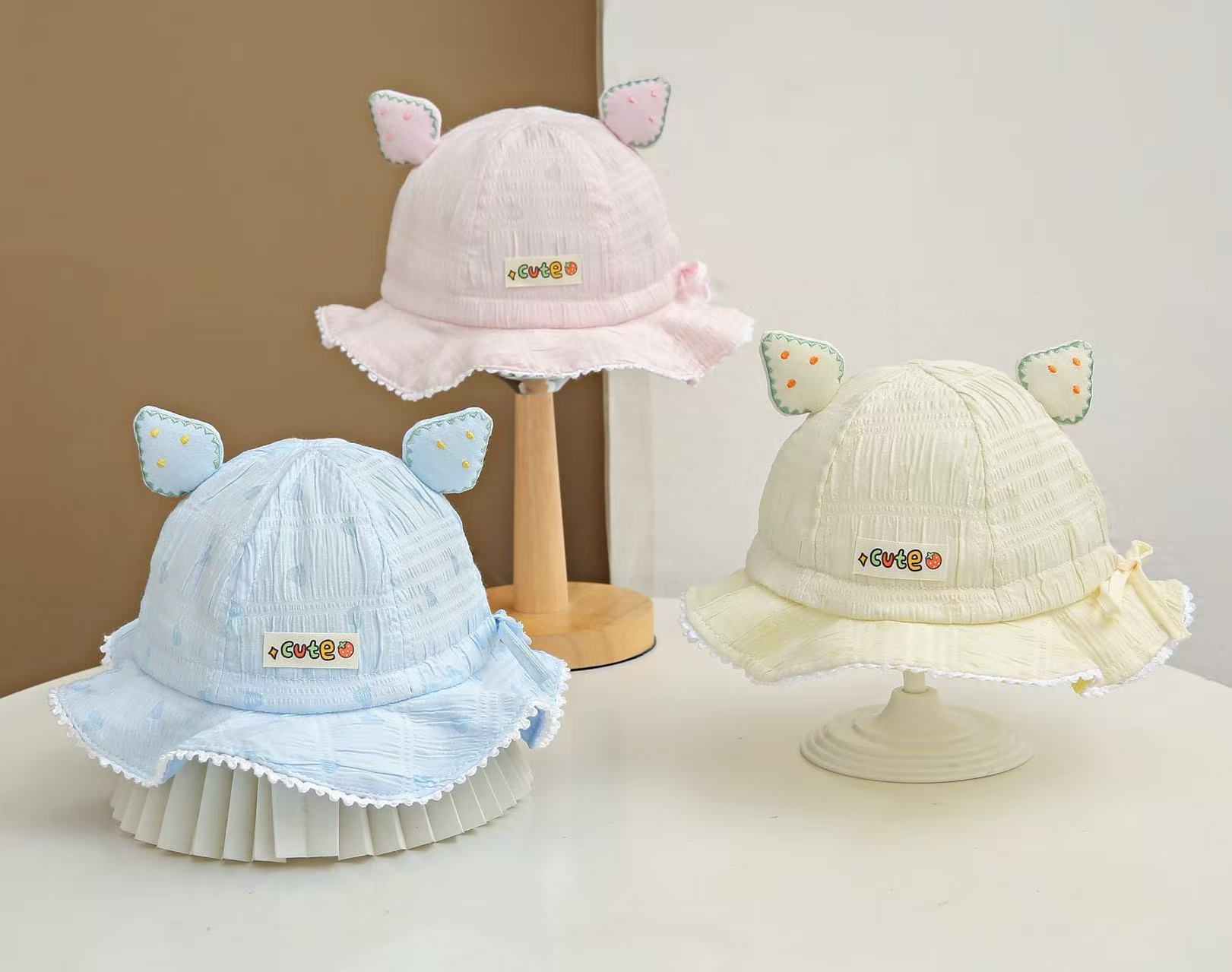 男女宝宝儿童刺绣点点草莓耳朵春秋萌趣猫耳帽可爱防晒渔夫帽