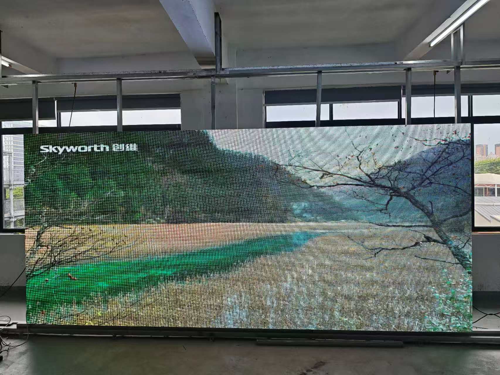 led户外显示屏幕/显示屏/led书包/LED屏幕/led显示屏幕产品图