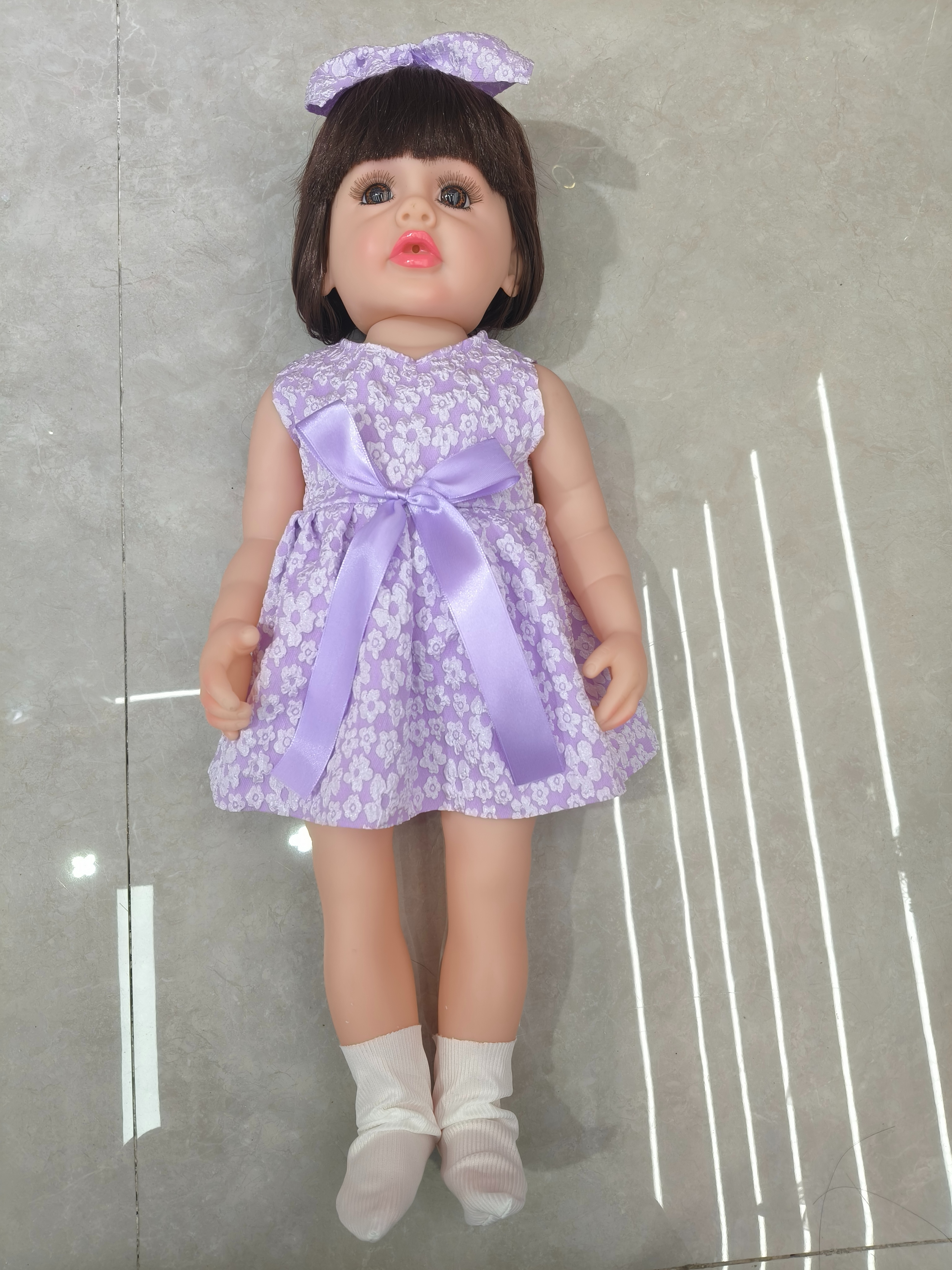 55 cm vinyl girl simulation doll plays house, baby doll accompanies princess toy birthday present Item Picture