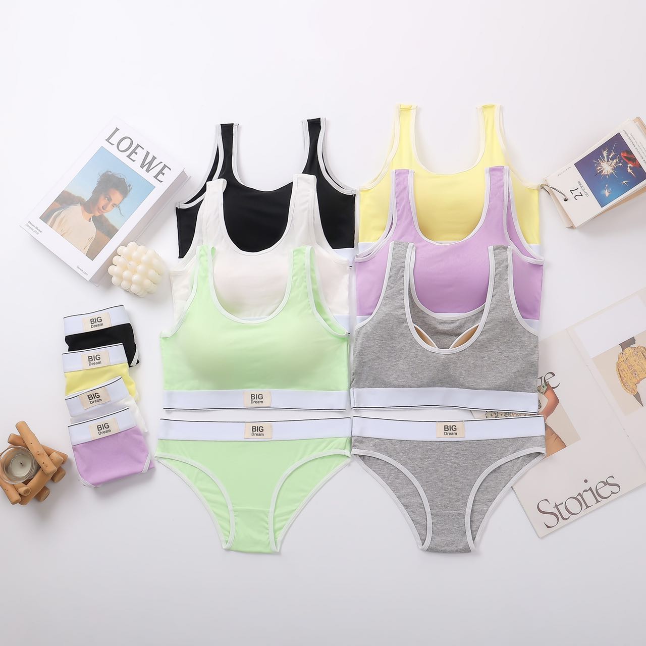 Sporty and beautiful back bra set Item Picture