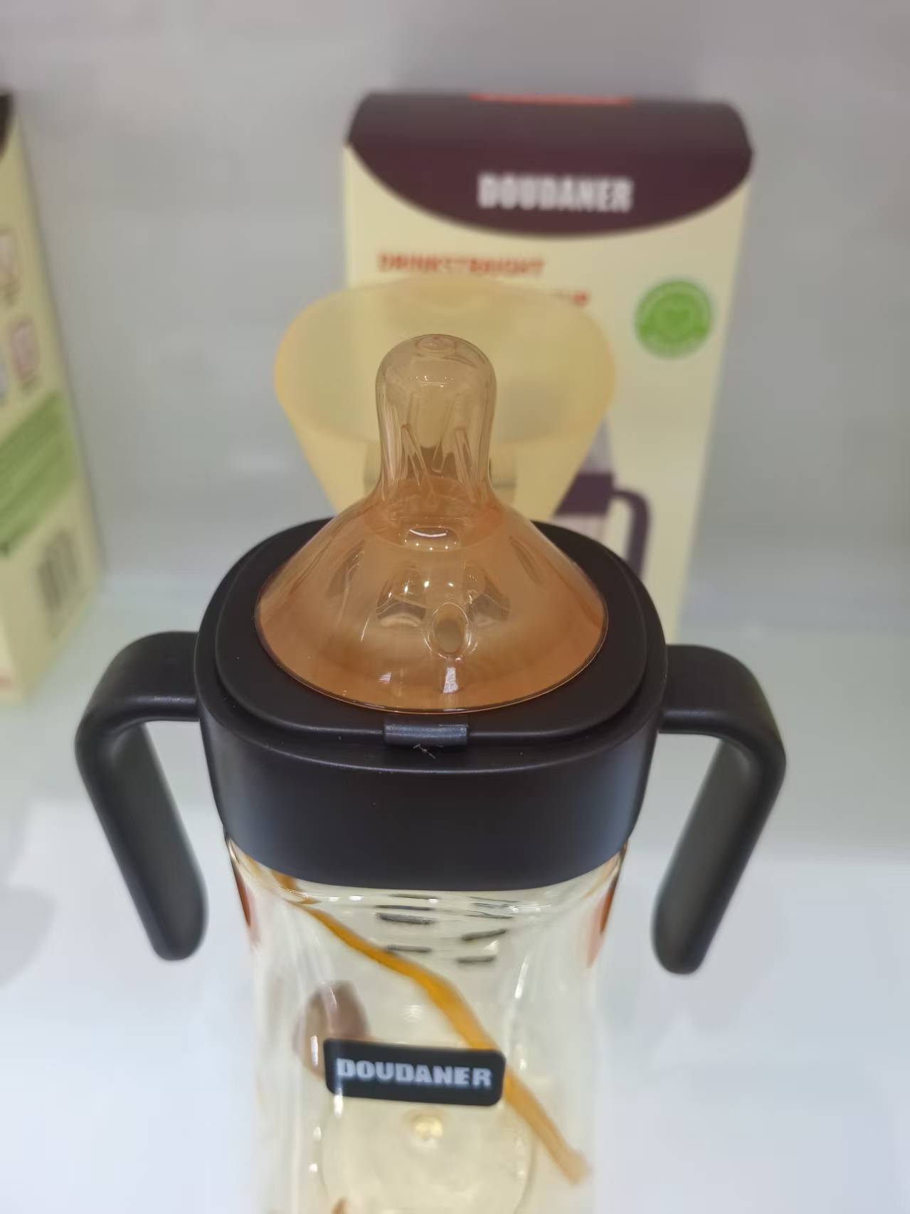 奶瓶实物图