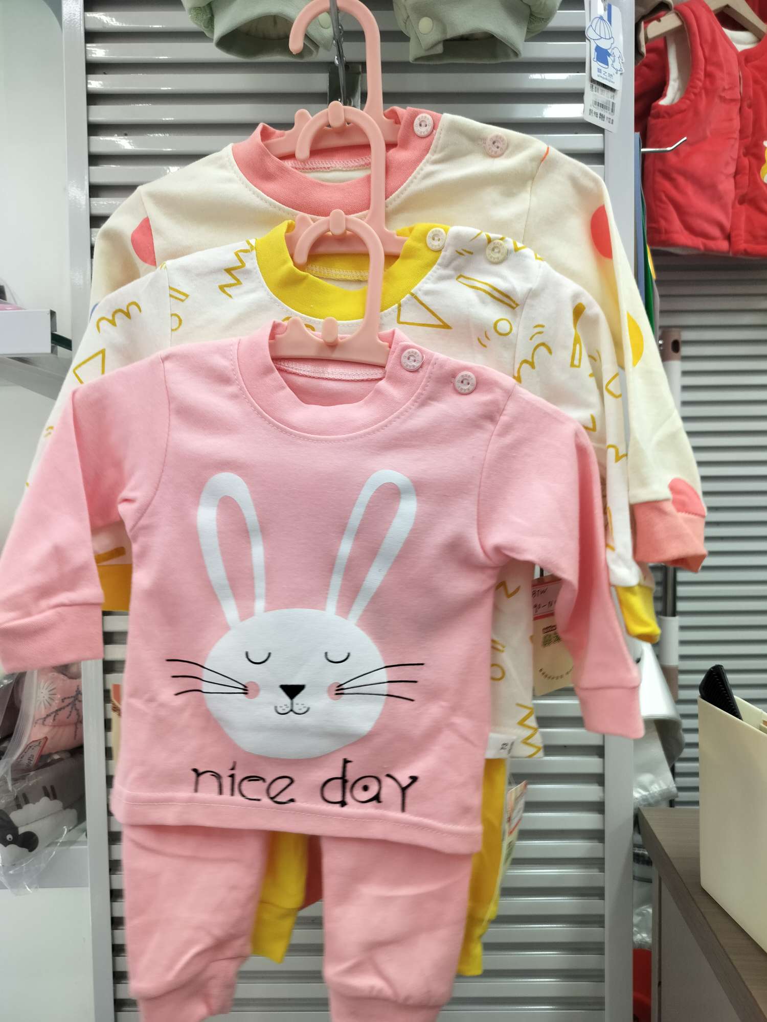 母婴用品婴幼儿寝居服饰舒适柔软宝宝睡袋抱被婴儿睡衣套装多款可选