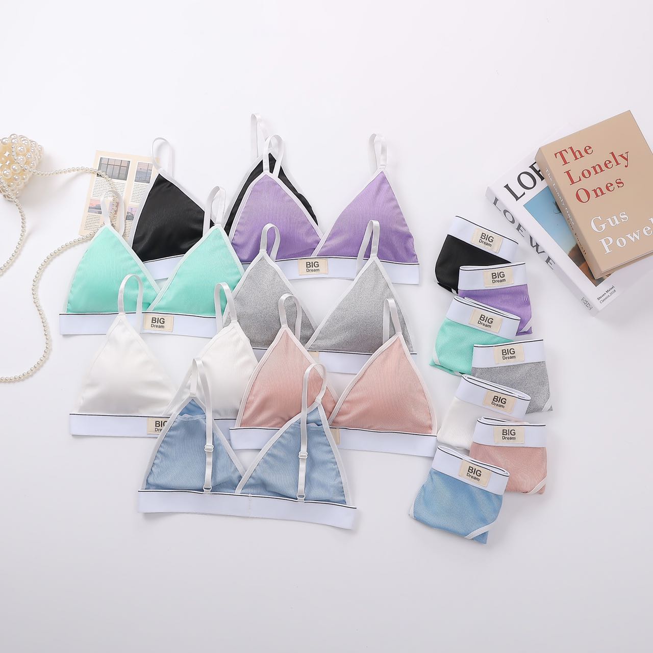 Sports underwear set Item Picture