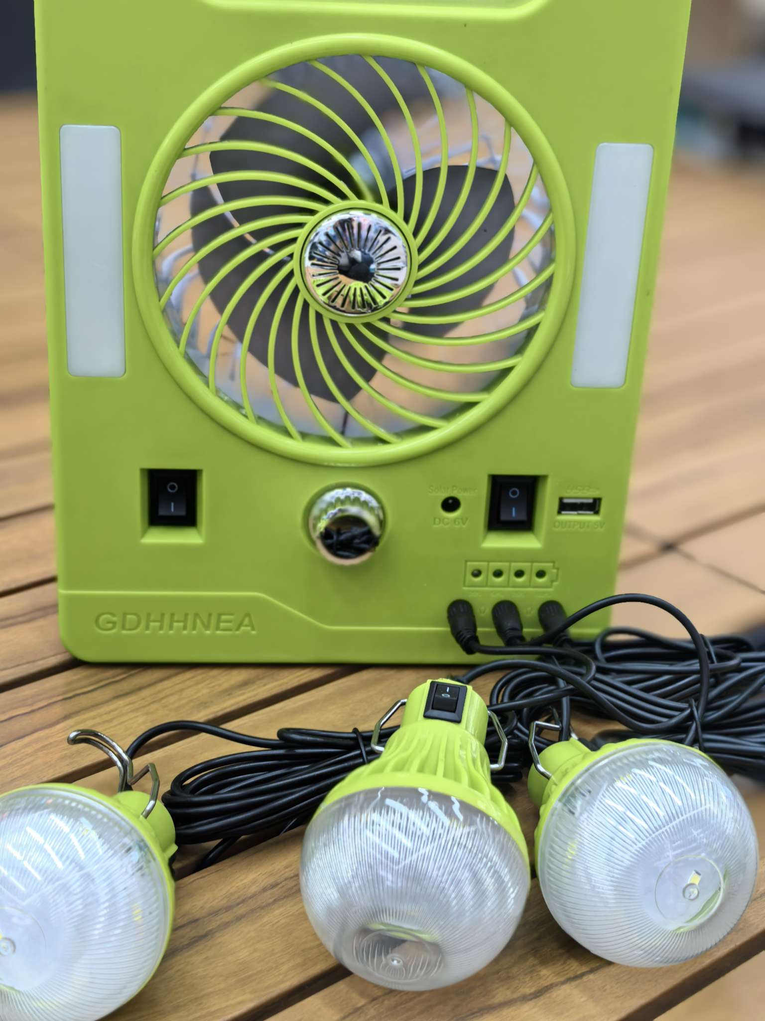 户外多功能太阳灯带风扇