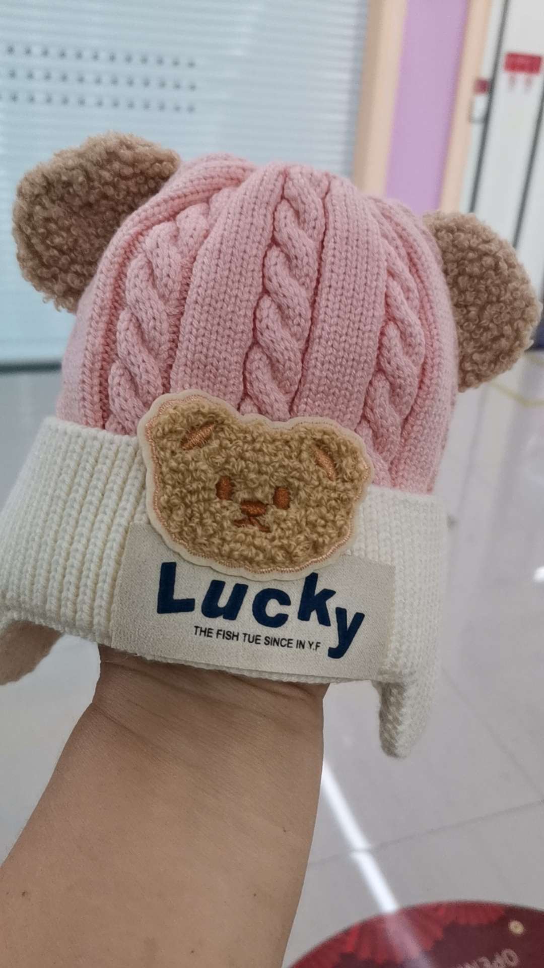 The 2025 new winter must-have high-end soft cartoon-patterned woolen cap detail image 5