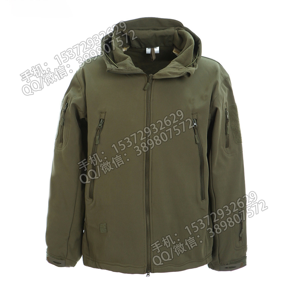 JF0771 Shark Skin Soft Shell Down Jacket - 2019 Fleece Waterproof and Warm Three-in-one Soft Shell Down Jacket Application Scenario