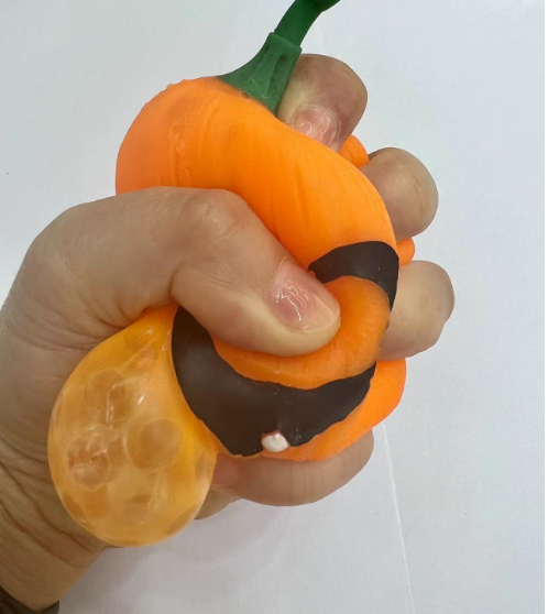 Hot-selling YOYO Glowing Stress-Relief Frog, Popular Fun Fuzzy Ball Children’s Toy, TPR Soft Rubber Animal Application Scenario