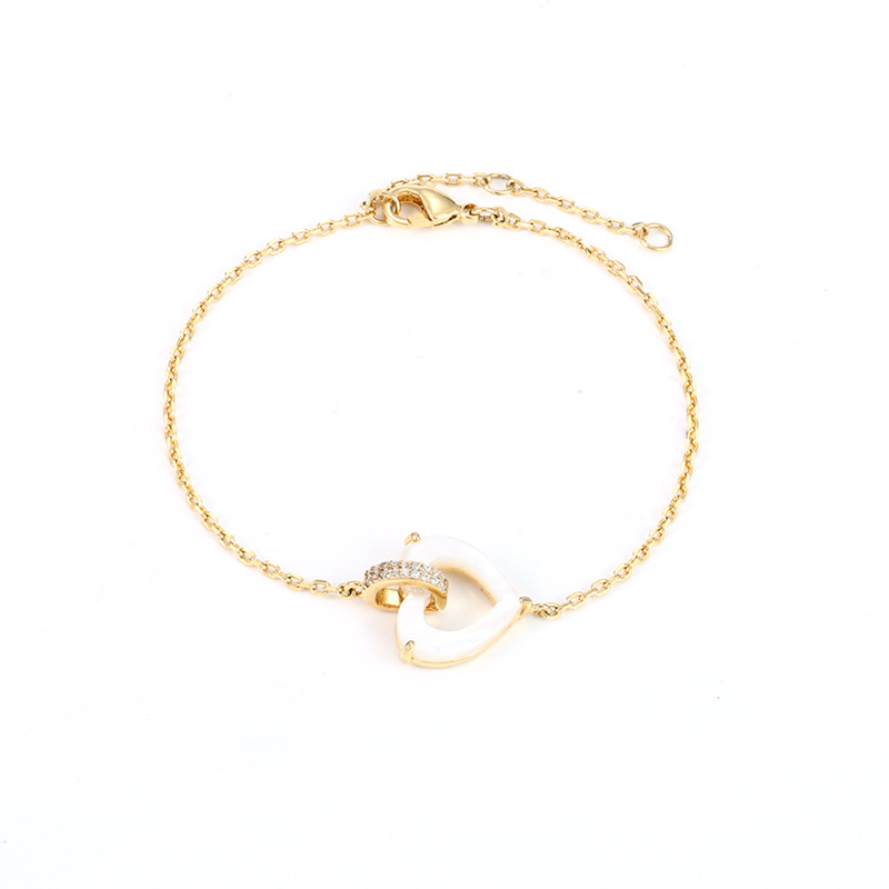 跨境天然贝壳手链小众设计环环相扣爱心手链心形手镯加工白底实物图