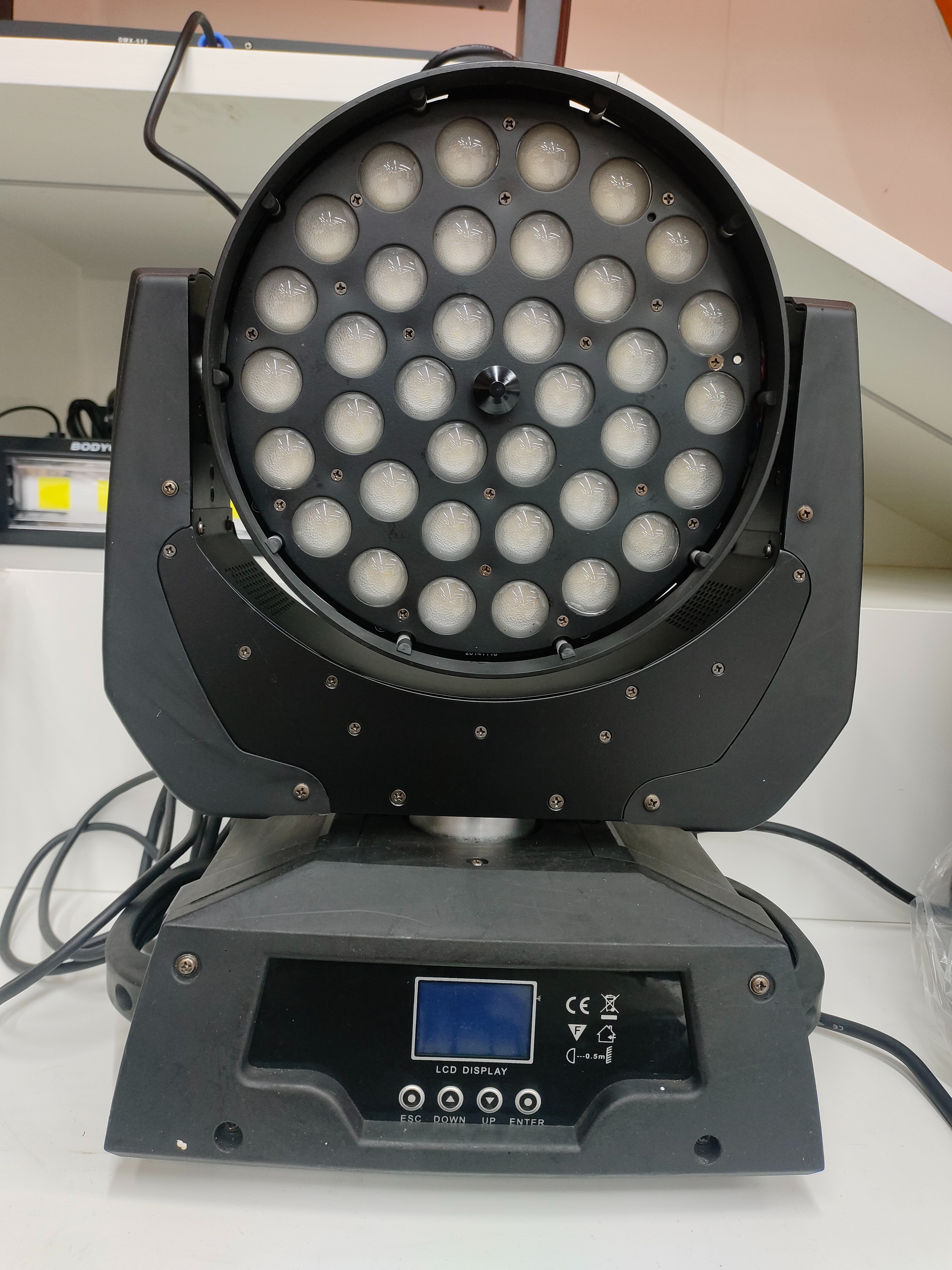 36颗防水全彩帕灯LED背景投影灯大功率闪光三合一舞台染色帕灯