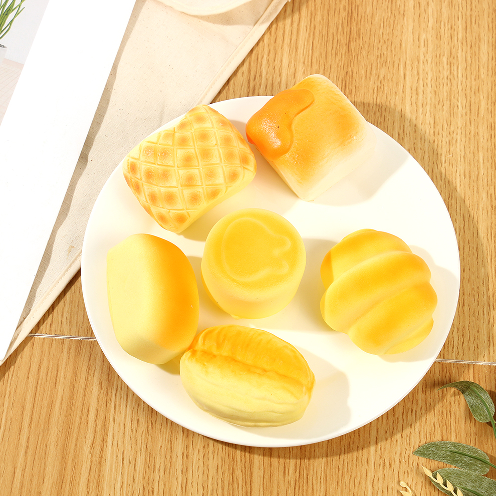 PU湿软慢回弹仿真食物面包可颂吐司香甜软减压榴莲pu