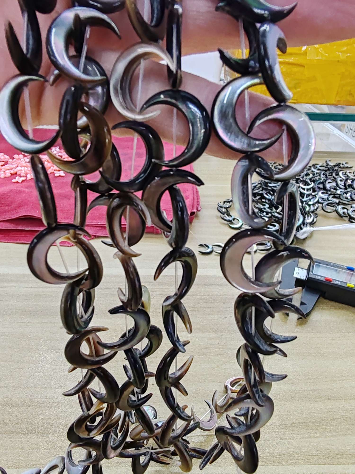 天然贝壳黑蝶贝月亮小月牙DIY配件饰品配件吊坠耳环手链配件产品图