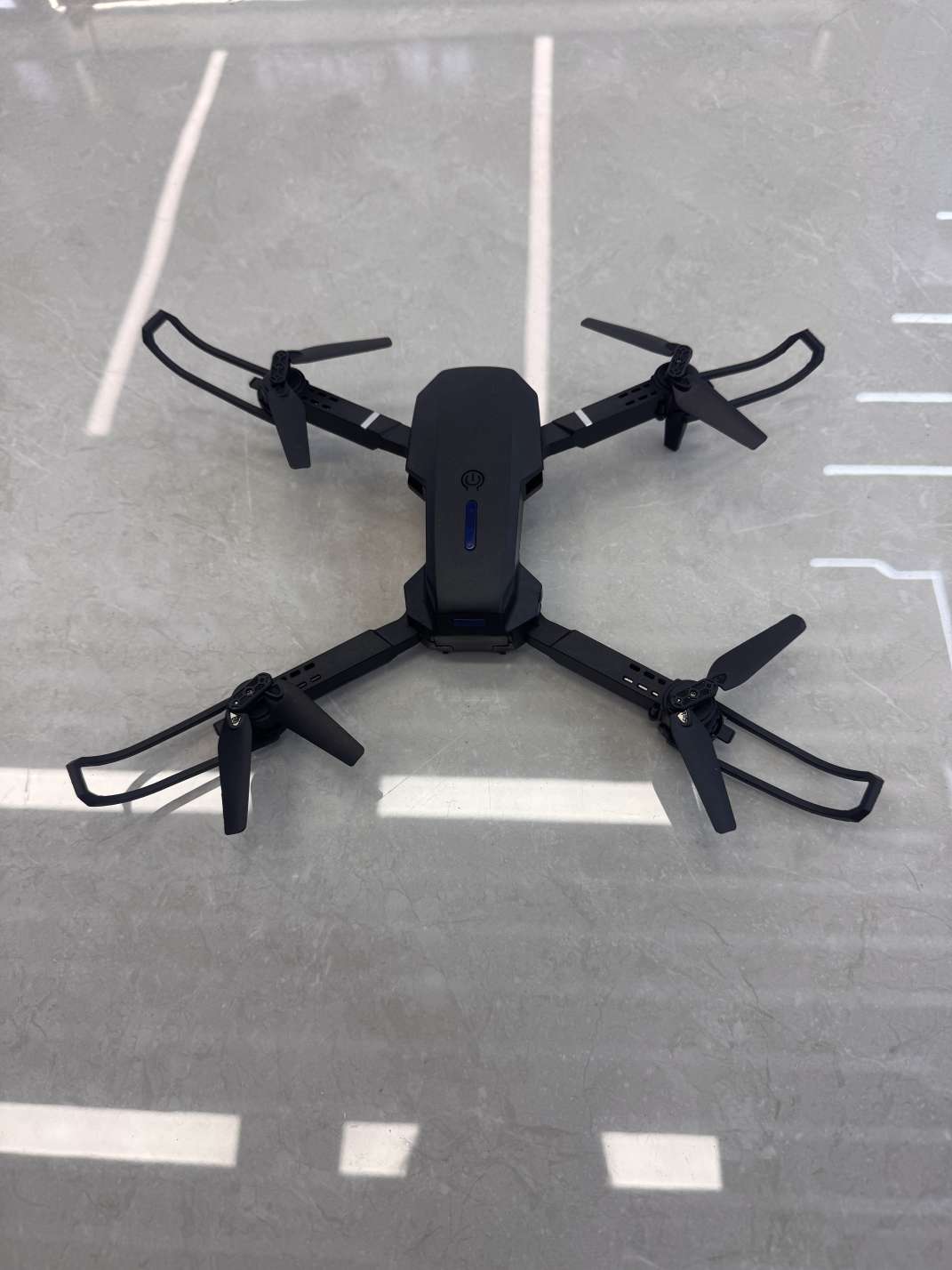 数贸中心民用无人机巡查航拍飞行器无人机玩具无人机飞行器设备详情图3