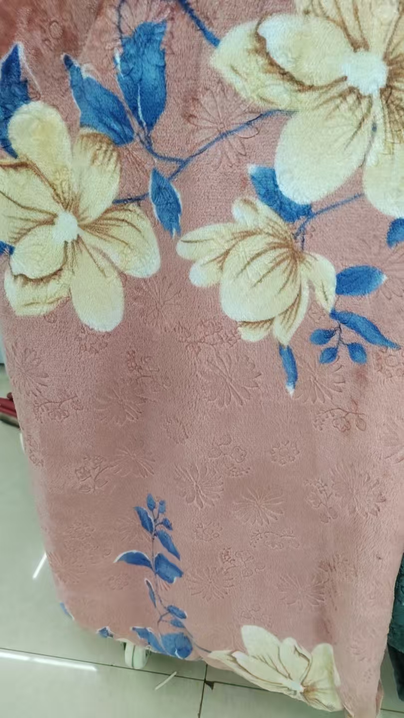 厂家直销法莱绒花屏毛毯批发7
