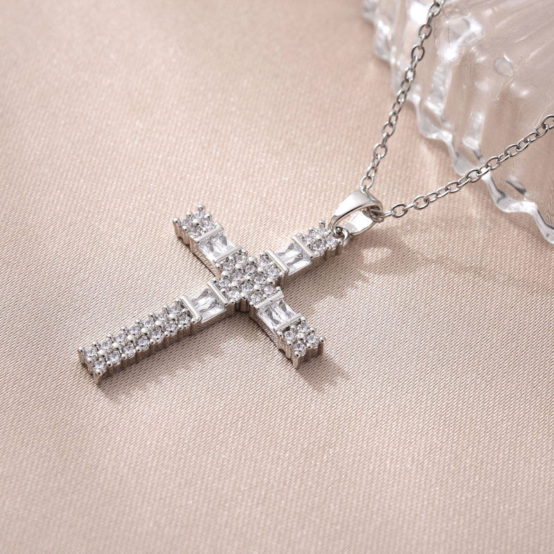 This is a new type of cross-border pendant from Europe and America, featuring a copper-plated real gold cross necklace. It is a simple and versatile Southeast Asian trend jewelry set with zircon details Picture