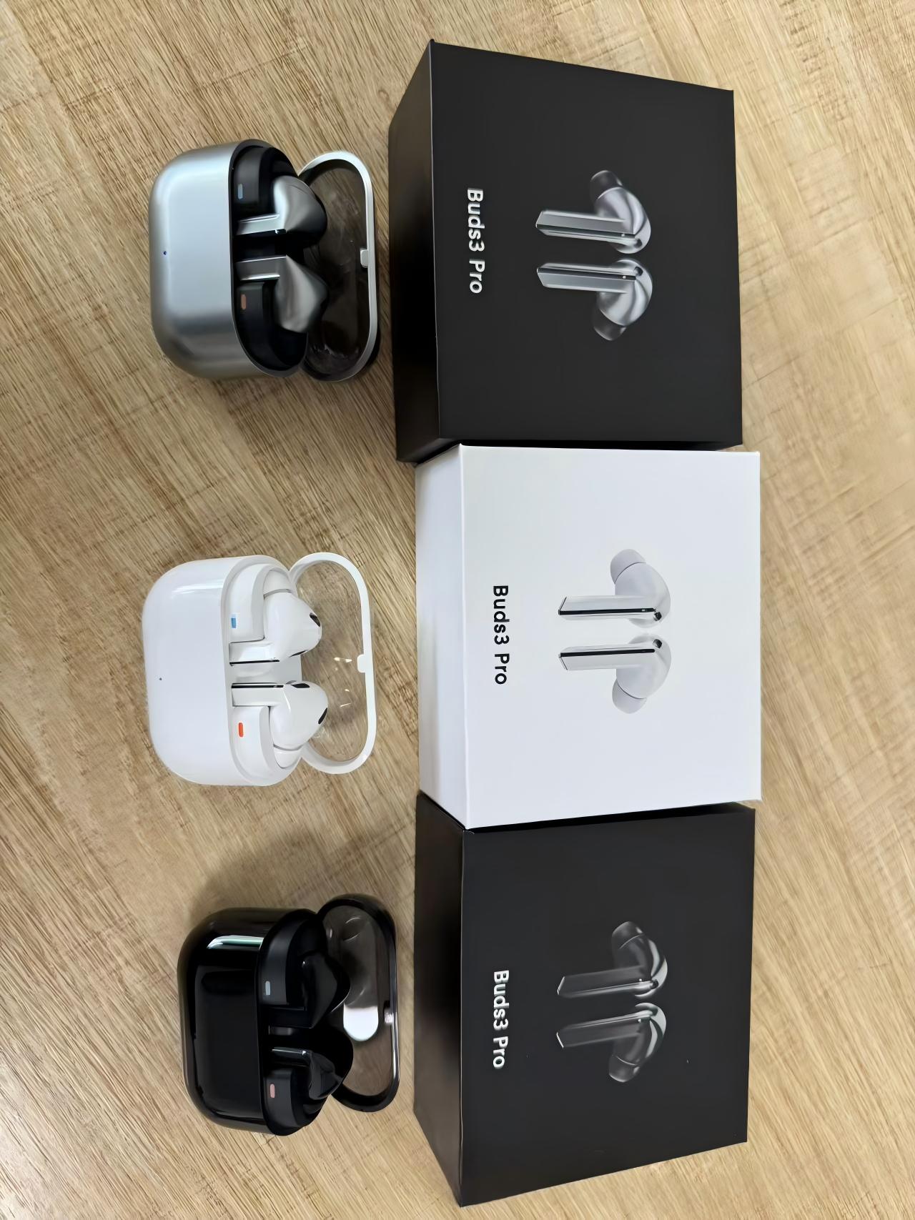 Cross-Border Ai Translation Bluetooth Headphones R630 In-Ear Wireless Dual-Ear Anc Noise-Cancelling Call Hands-Free Headphones Application Scenario