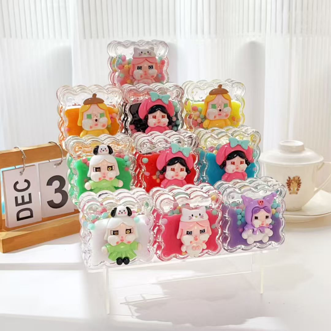 宝宝入油手办挂件