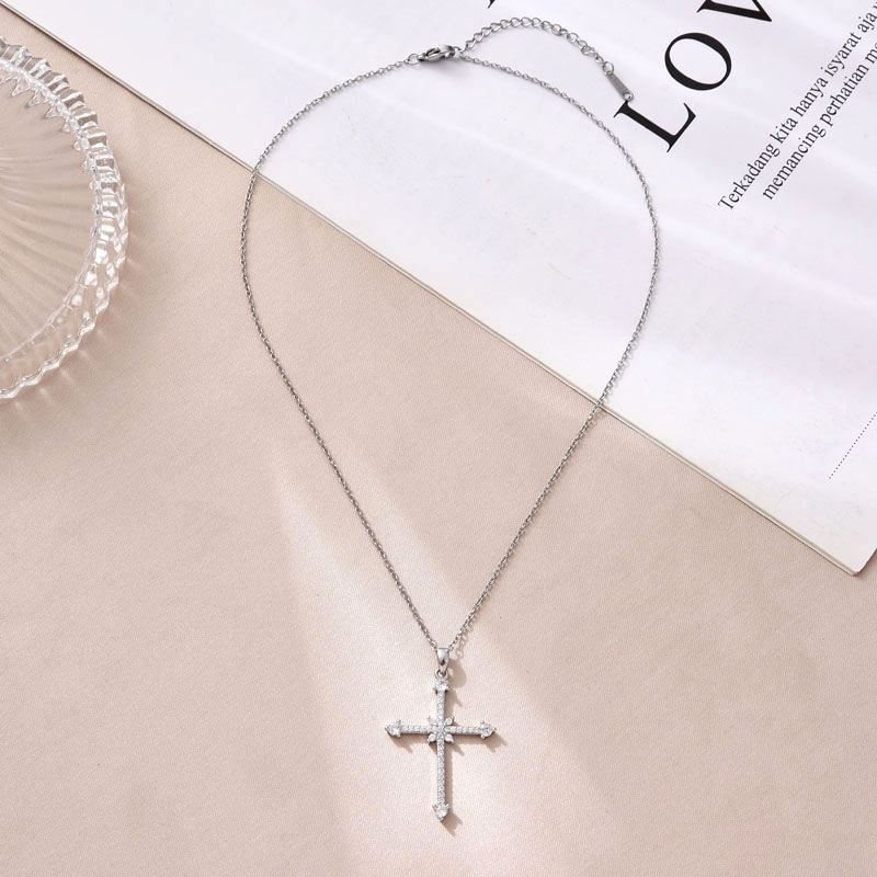 欧美跨境热卖外贸新款铜镀真金十字架项链饰品简约吊坠东南亚潮流百搭镶锆石详情4