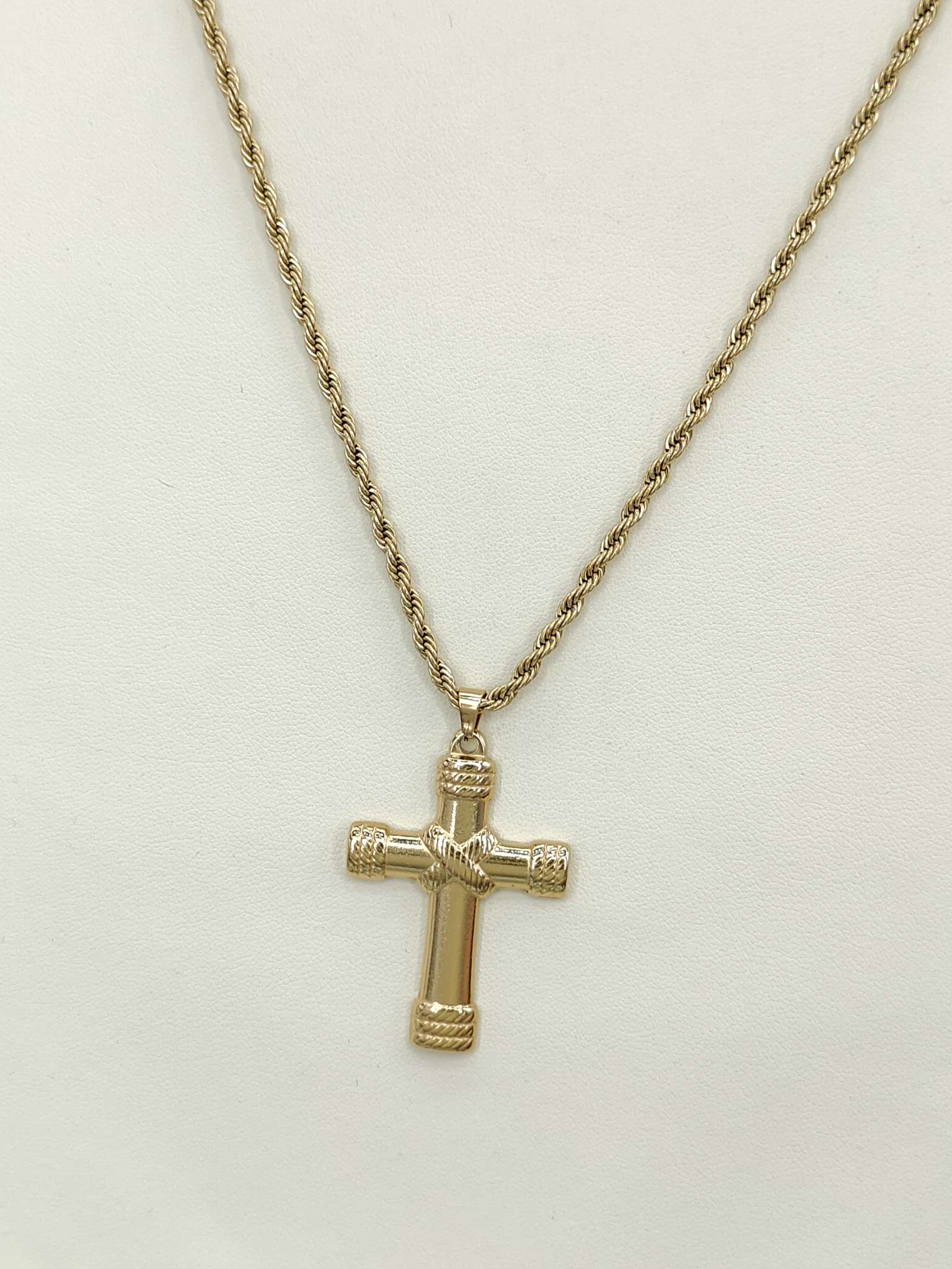 全钛钢光面立体吊坠十字架项链 欧美风优质不锈钢项饰 精品经典男女士项链