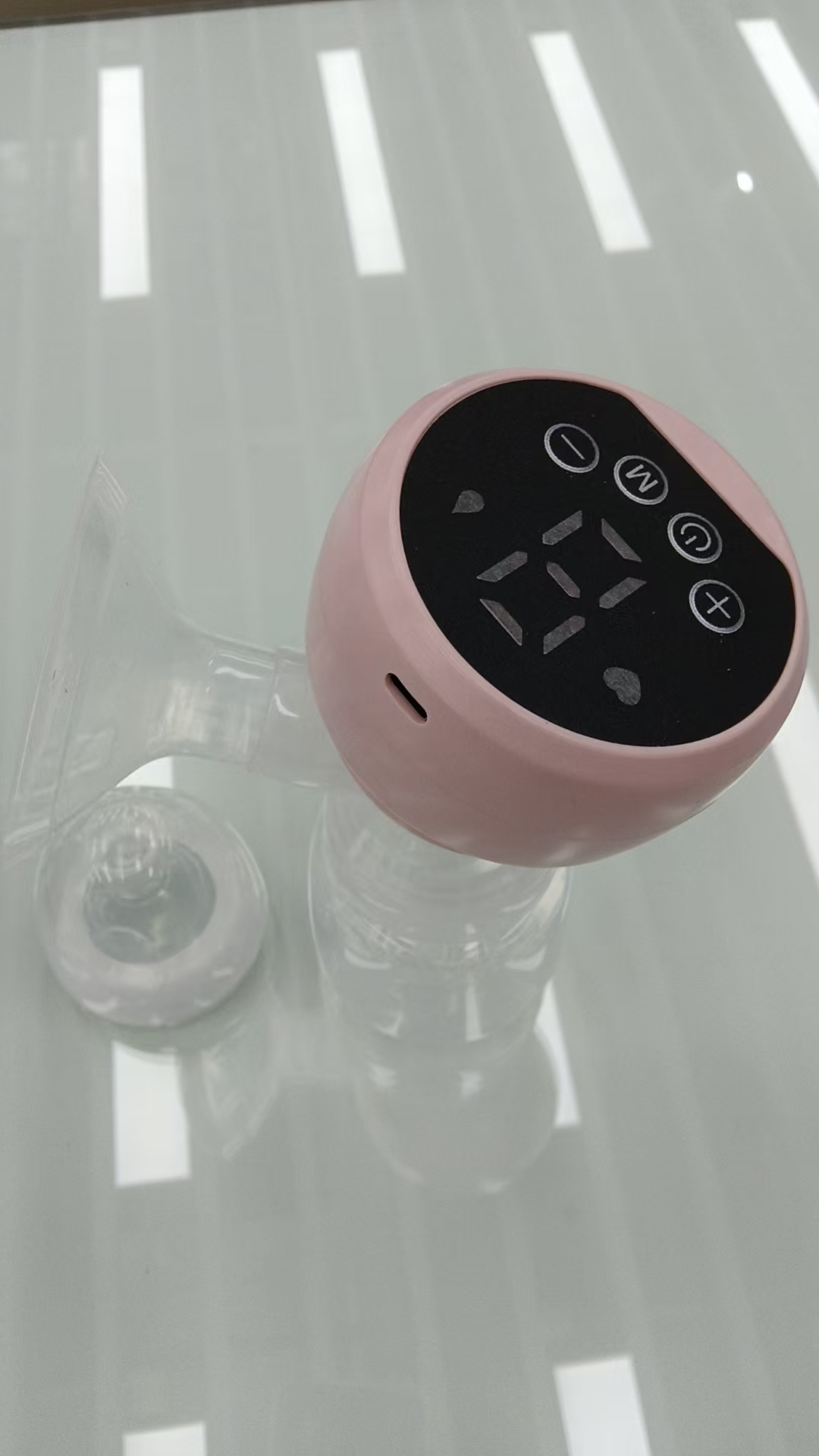 吸奶器/跨境电商手动吸奶器/穿戴式电动吸奶器/多功能吸奶器/missbaby产品图