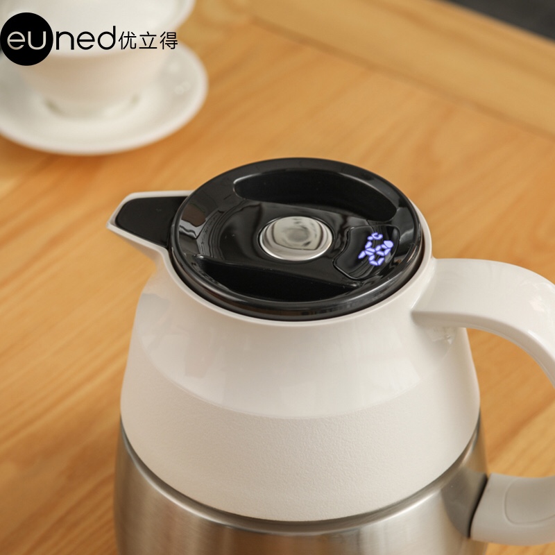 EUS000273 Youlide Tea Cake Simple Temperature Display stewed Teapot 900ml, inner 316 and outer 304 stainless steel inner liner + ceramic coating, professional stewed tea with long tea strainer Application Scenario