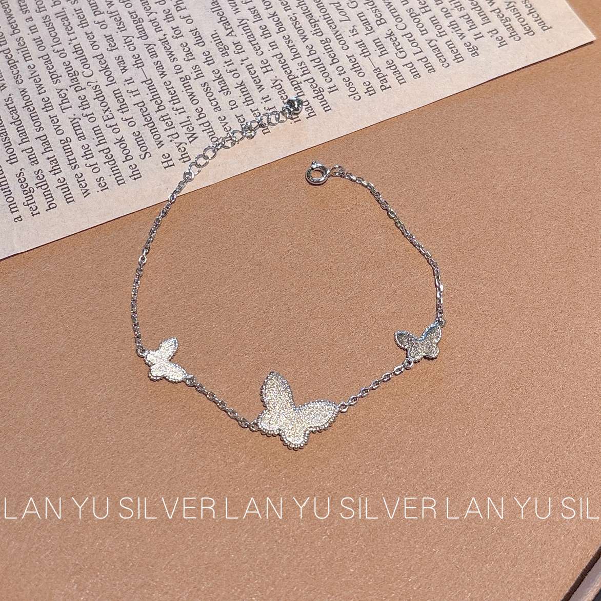 S925通体纯银 AB面蝴蝶招财手链女款时尚手饰百搭手链饰品产品图