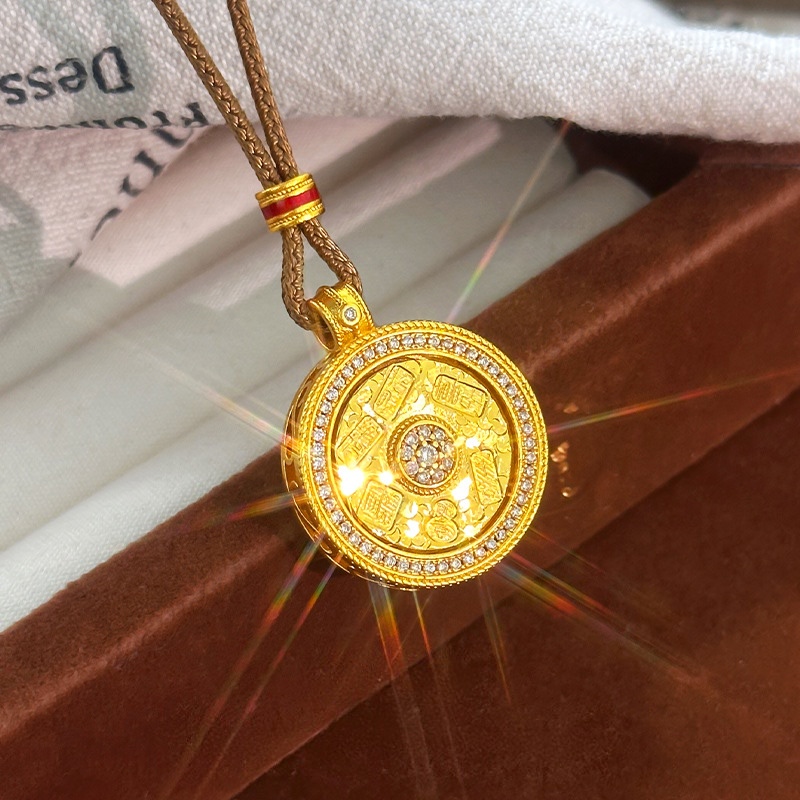 2025新款新中式轻奢设计爆闪可旋转吉言花丝点钻罗盘吊坠编绳项链 首饰