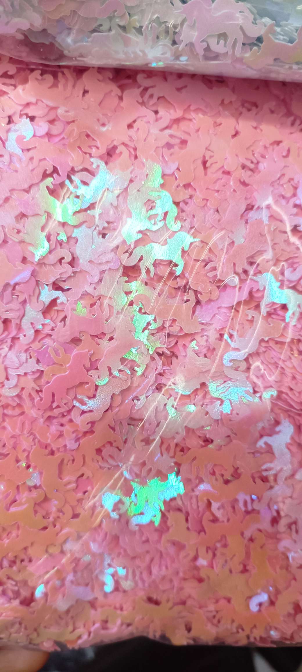 Unicorn sequins, sequins for bags, clothing and accessories, DIY handcrafted sequins for kindergartens, craft decorative accessories, jewelry accessories, nail art decorative accessories, 500 grams per pack Specification image