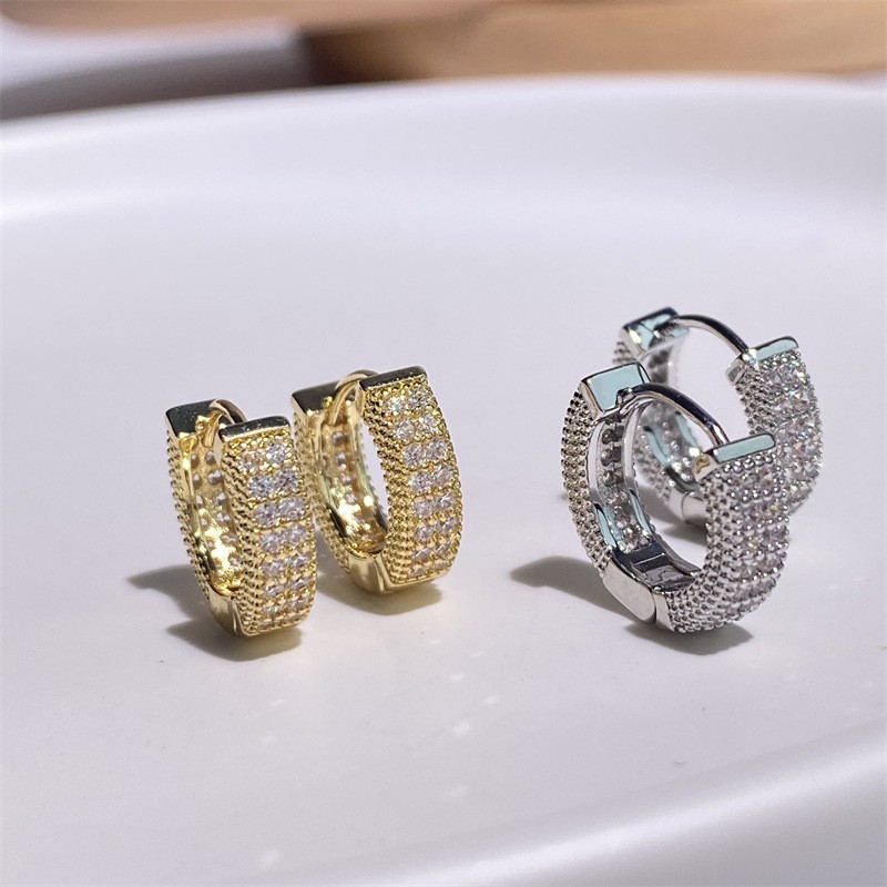 S925 Silver Needle Retro Gardenia Pearl Earrings, women's niche design, asymmetrical stud earrings, elegant earrings details Picture