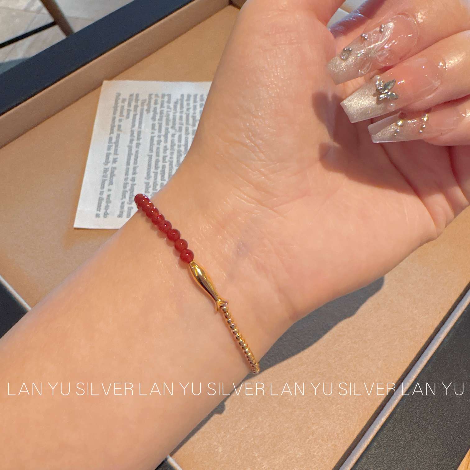 S925通体纯银电镀真金 红玛瑙小金鱼手链女款时尚手饰手链饰品潮流百搭细节图