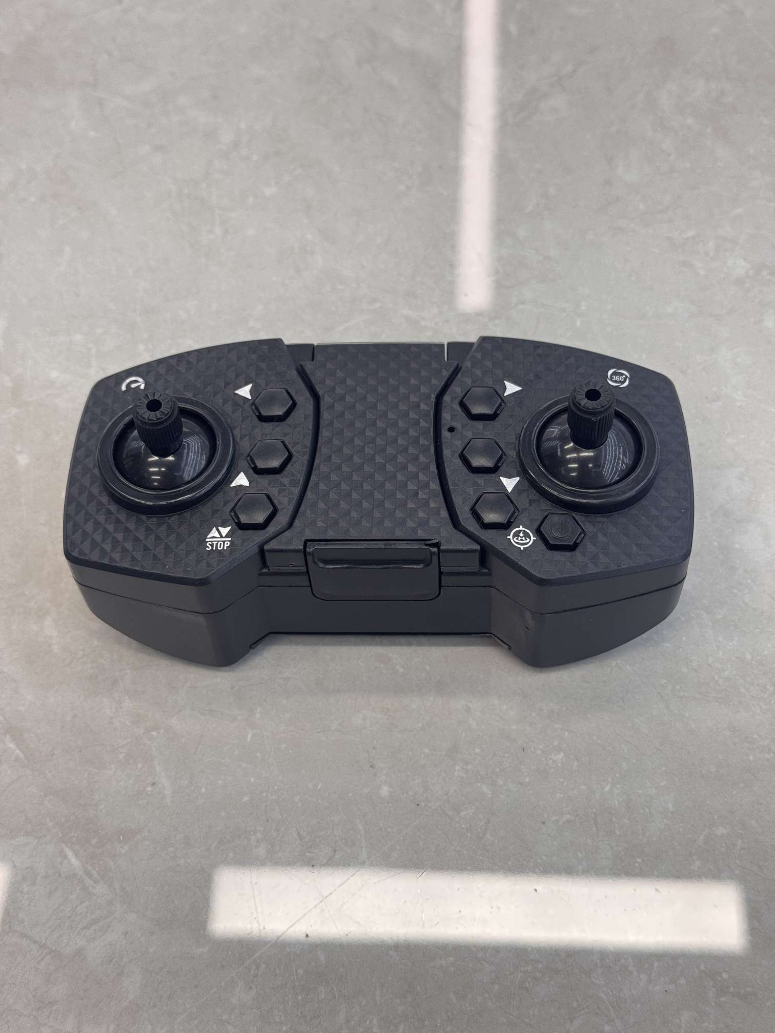 数贸中心民用无人机巡查航拍飞行器无人机玩具无人机飞行器设备白底实物图