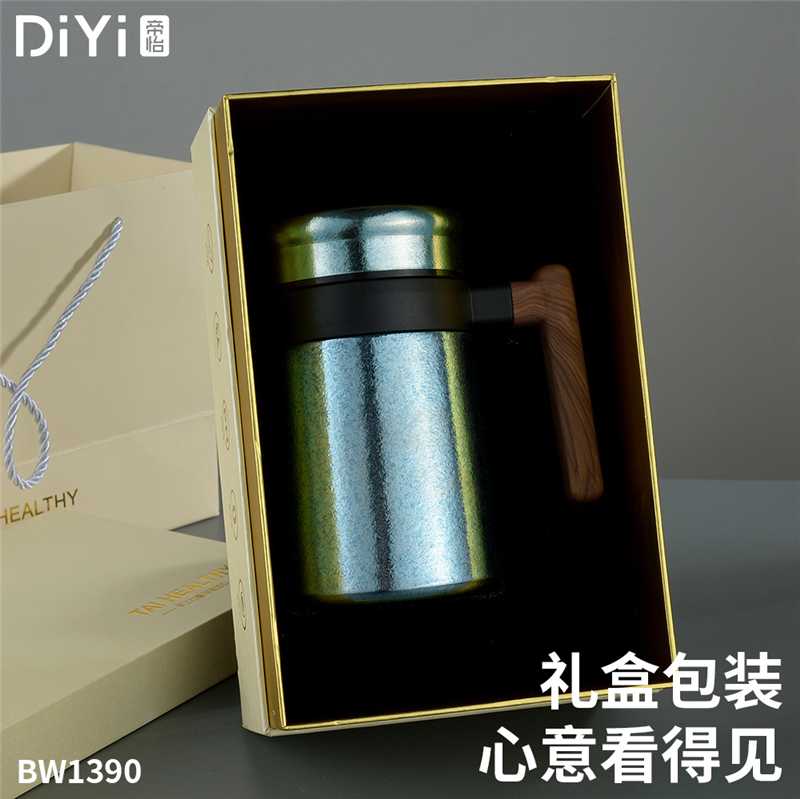 办公饮水“钛”靠谱DY-BW1390帝怡纯钛办公杯 纯钛茶隔，喝得更清爽 内外纯钛，保鲜抑菌、万物可泡详情8