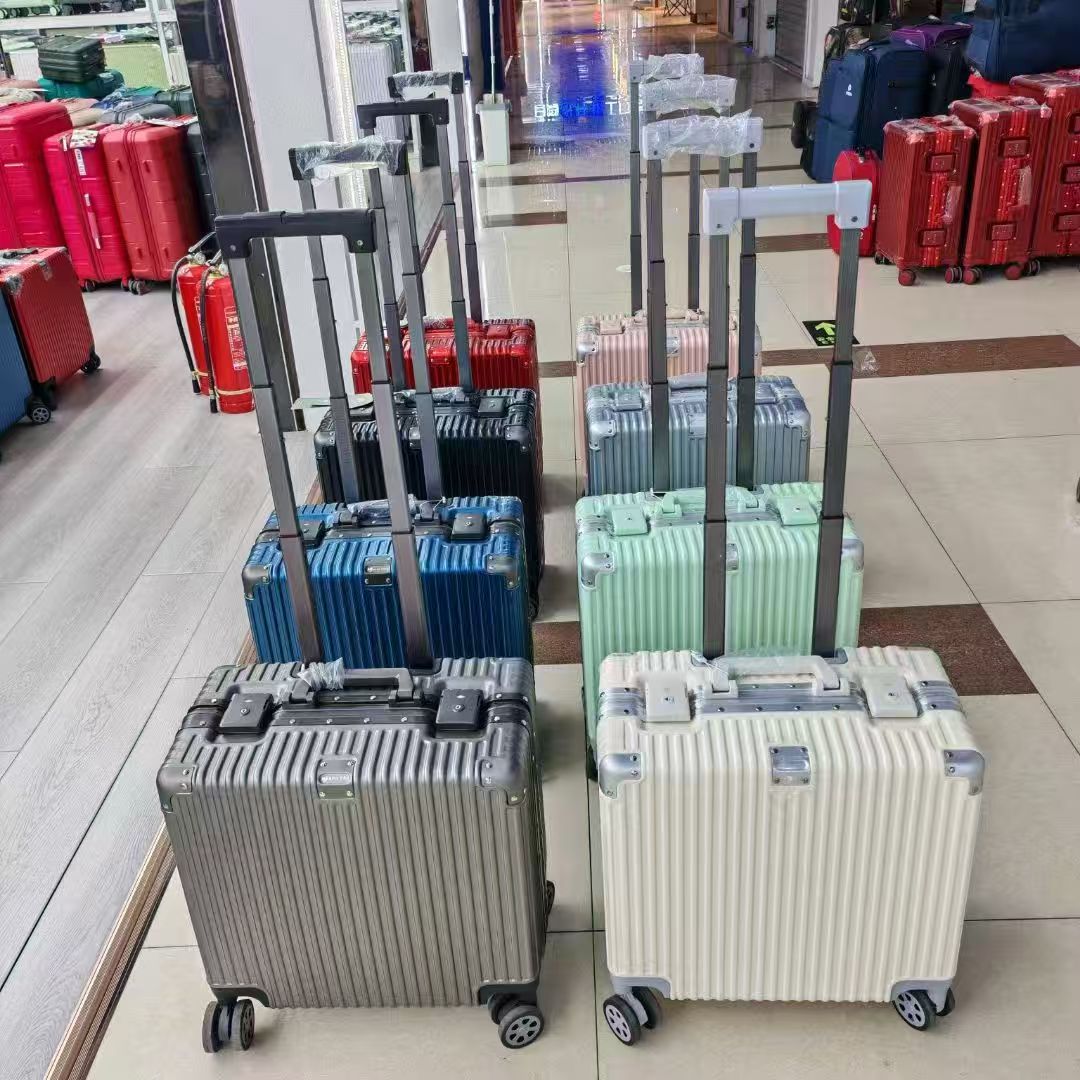 حقائب سفر خفيفة جديدة من طراز "ININS" للأعمال السياحية للرجال والنساء Item Picture