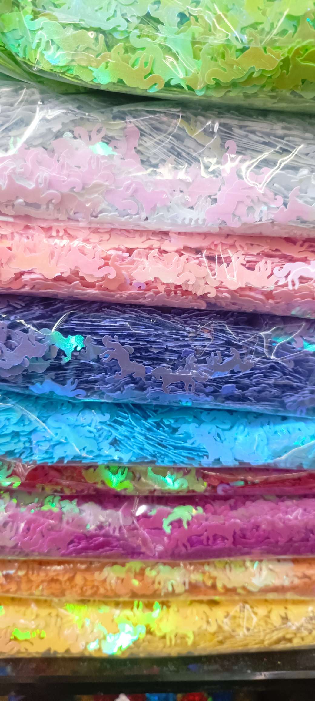 Unicorn sequins, sequins for bags, clothing and accessories, DIY handcrafted sequins for kindergartens, craft decorative accessories, jewelry accessories, nail art decorative accessories, 500 grams per pack details Picture