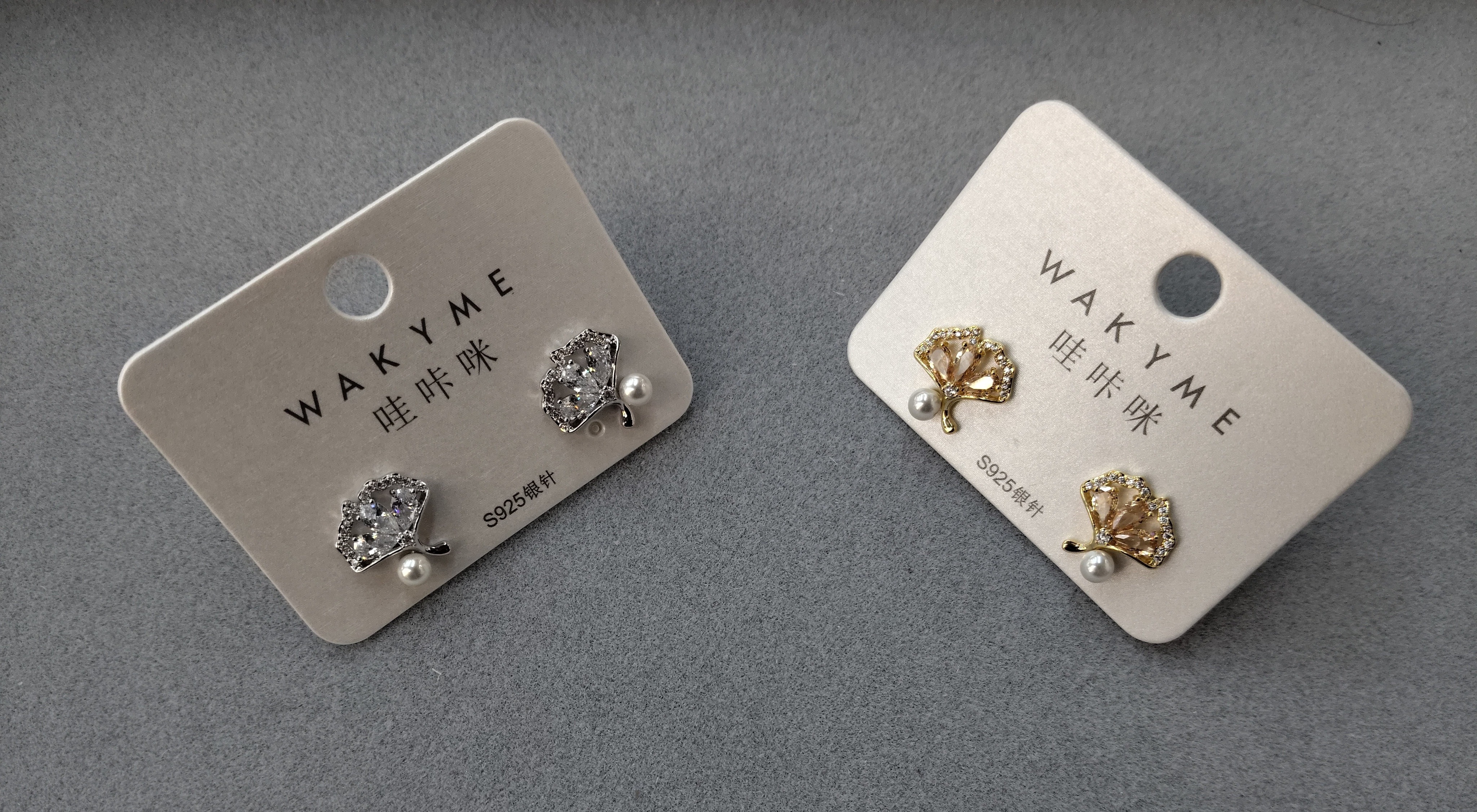 Waka Mi 2025 new fan-shaped pearl stud earrings, S925 silver needle design, available in silver and gold, exquisite and elegant, fashionable and versatile.