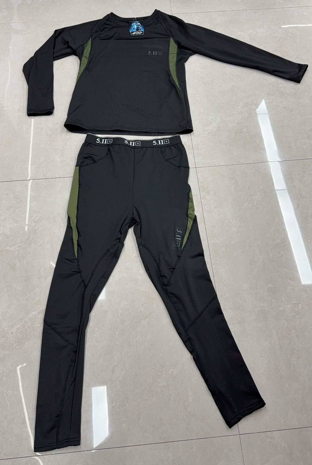 Autumn and winter outdoor men's warm and cold-proof underwear set, fleece quick-drying warm outdoor camouflage sports set Specification image