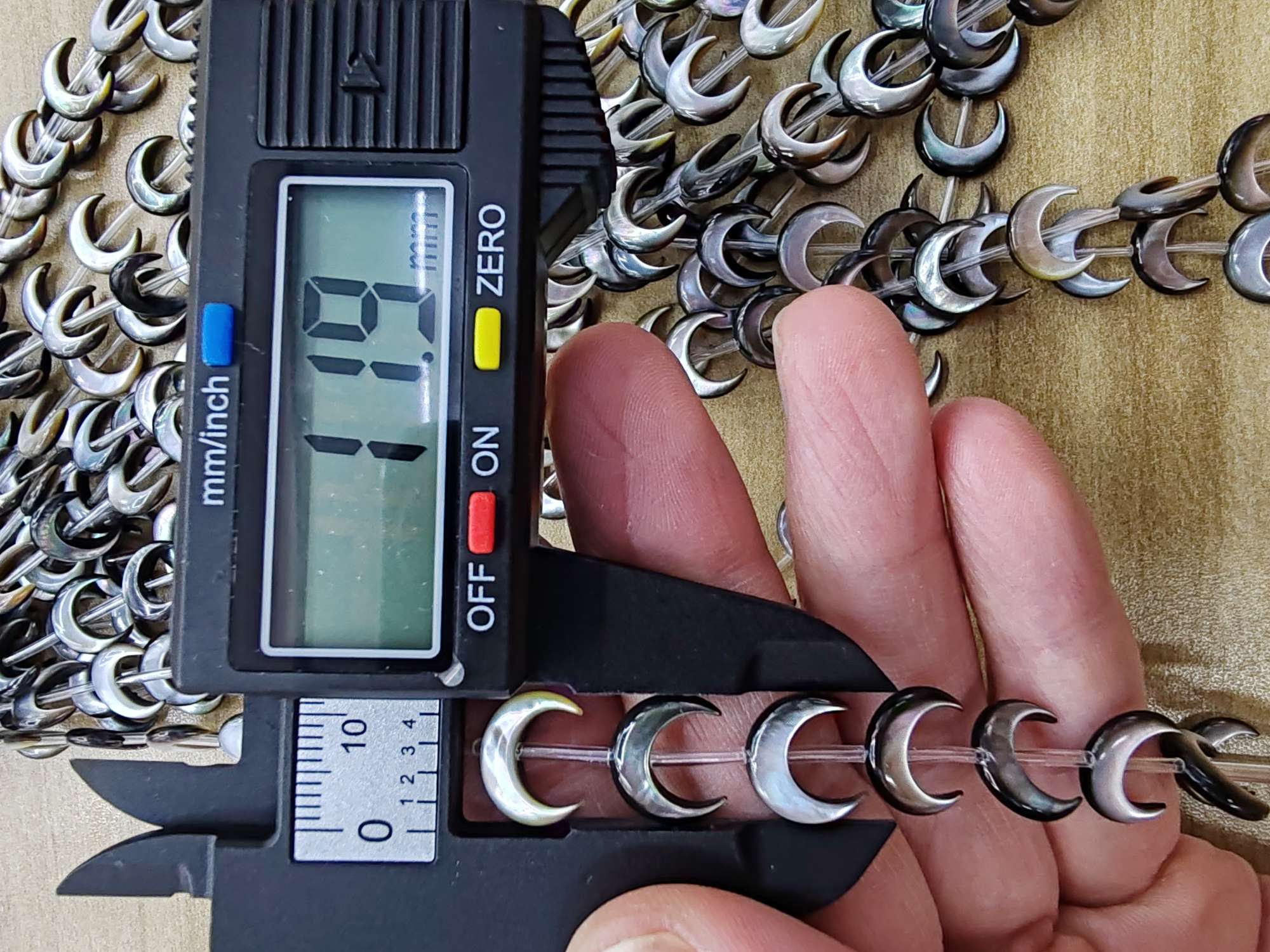 天然贝壳黑蝶贝月亮小月牙DIY配件饰品配件详情图3