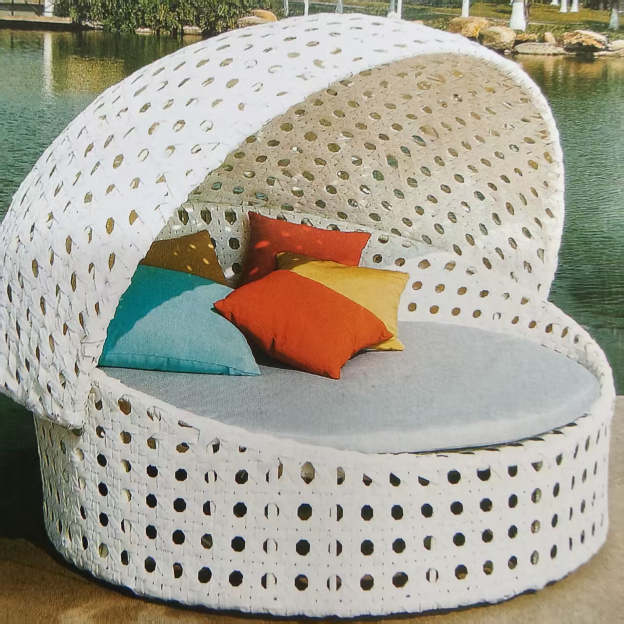 户外休闲 家具金属桌椅藤沙发 秋千太阳伞户外帐篷户外桌椅