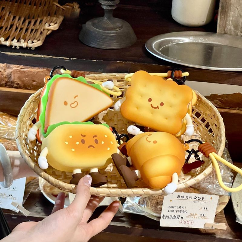 Q-style uncle afternoon tea, children's cute silicone key, loose change, headphones, mini bag, pendant, women's storage bag