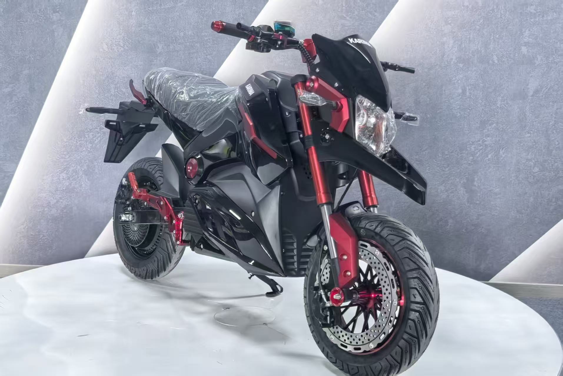 电动摩托车高速长续航摩托车新款多功能可调节